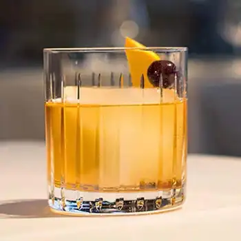 Japonský štýl prekladané bezolovnaté sklo gravírované whisky sklo bar špeciálne veľký ľadový hokej sklo klasické sklo